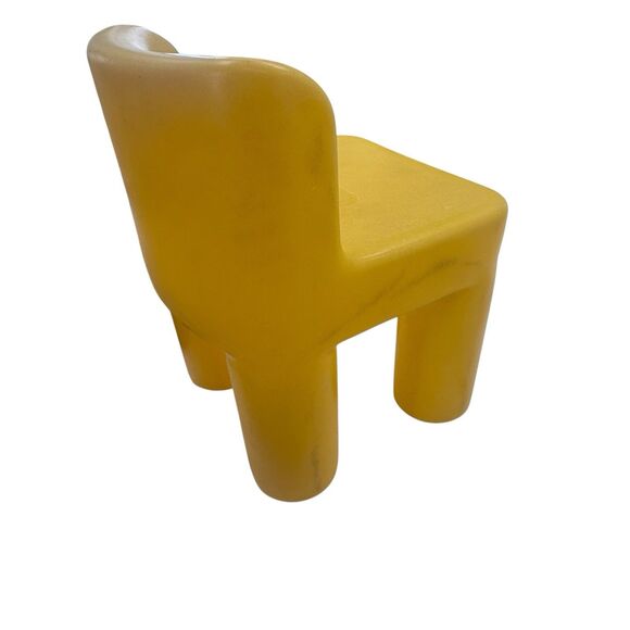 Vintage Little Tikes CHILD SIZE Yellow Chunky Chair Sturdy Plastic Made In USA - Picture 10 of 16